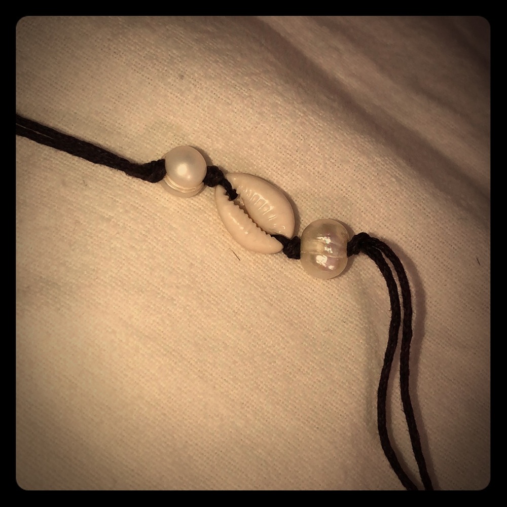 puka shell necklace with pearl